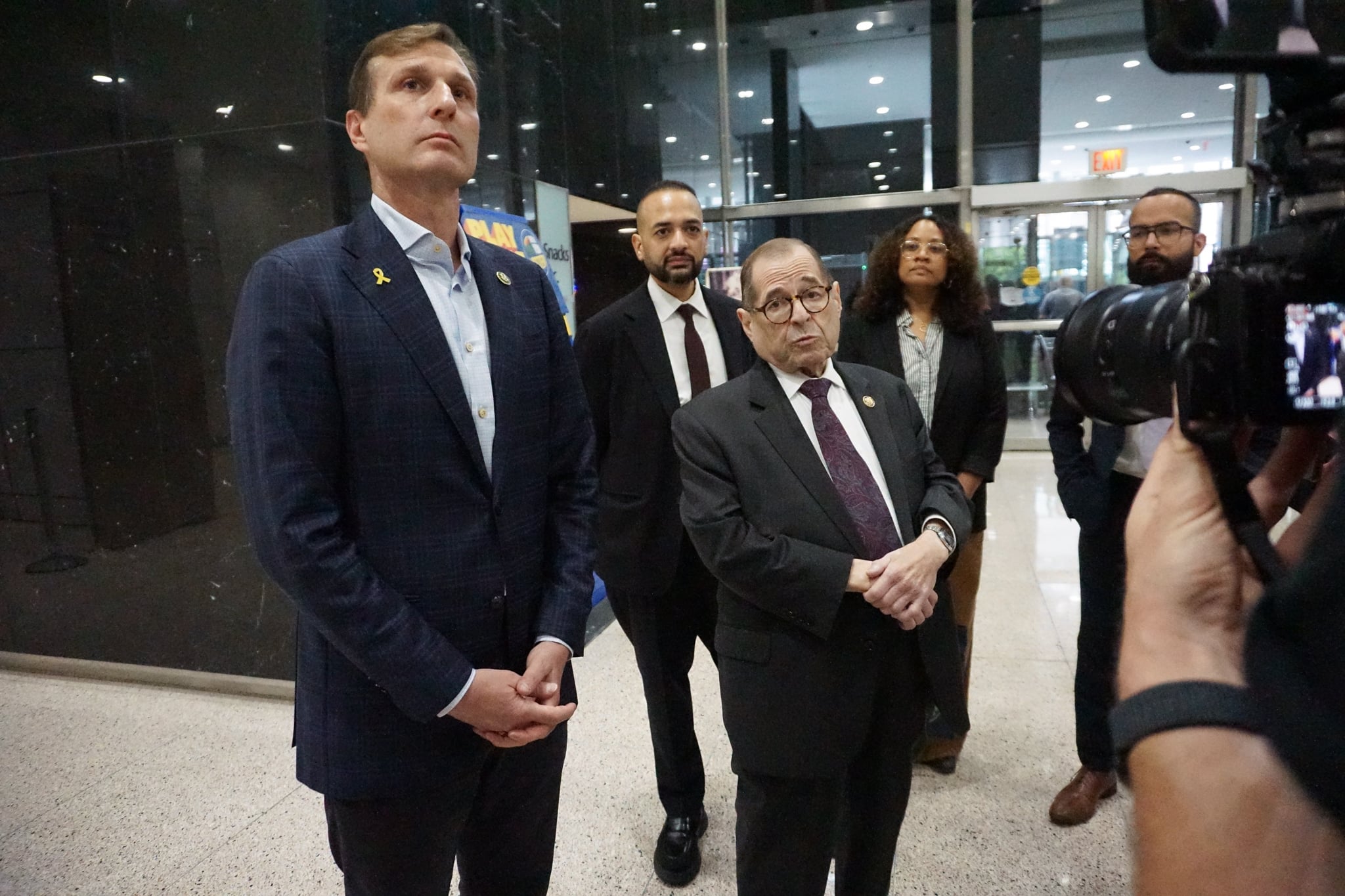 Featured image for Elected Officials Face Arrests and Restrictions Over Immigration Policies