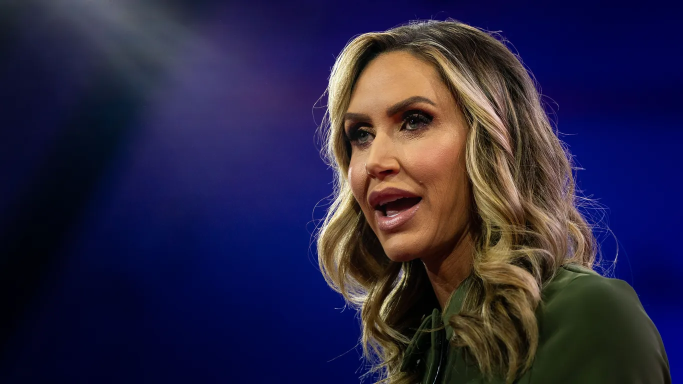 Featured image for Lara Trump Resigns as RNC Co-Chair, Eyes Florida Senate Run