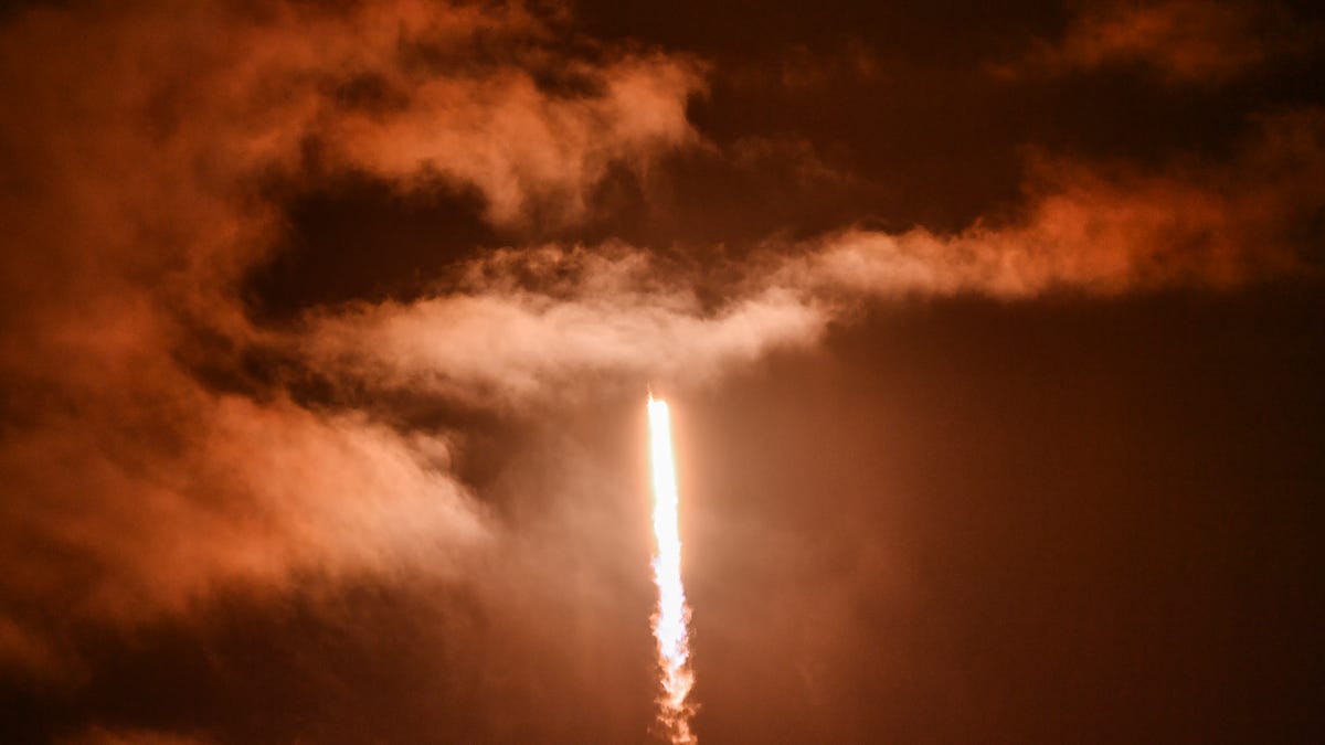 "SpaceX's Starlink Doubleheader: Live Coverage of Back-to-Back Falcon 9 Launches"