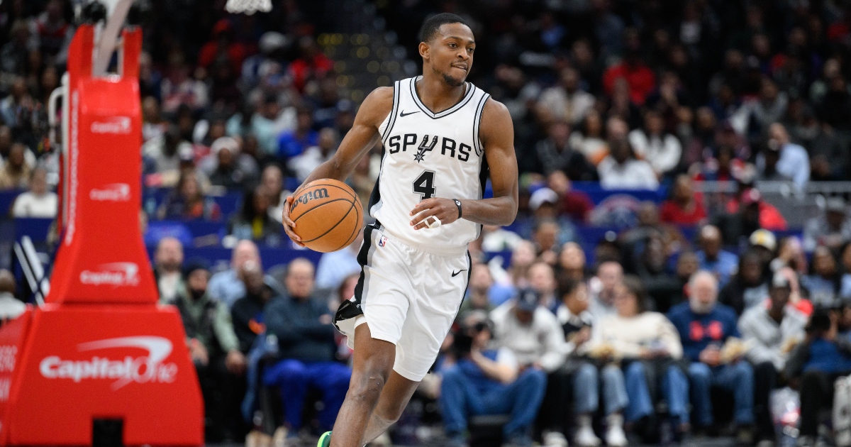 Featured image for De'Aaron Fox Signs $229 Million Extension with San Antonio Spurs