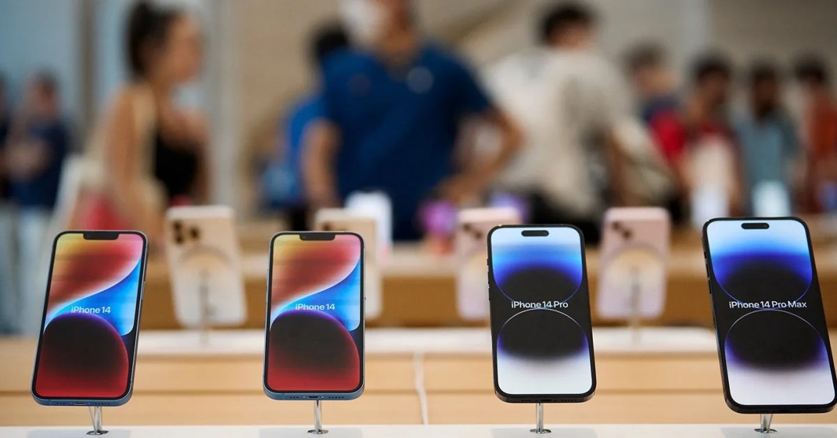 "Making the Right Call: Should You Wait for iPhone 15 or Upgrade Now? Our Expert Buying Advice"