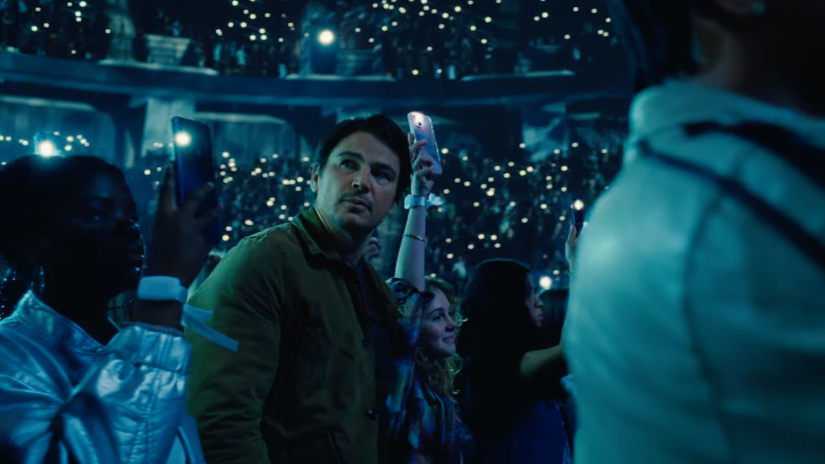 Featured image for "Josh Hartnett Stars in M. Night Shyamalan's Twisted Thriller 'Trap' Trailer"