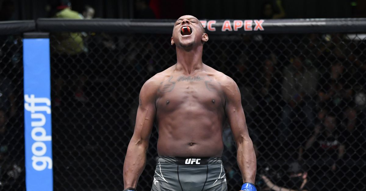 Featured image for Carlos Ulberg Replaces Khalil Rountree in UFC 303 Co-Main Event