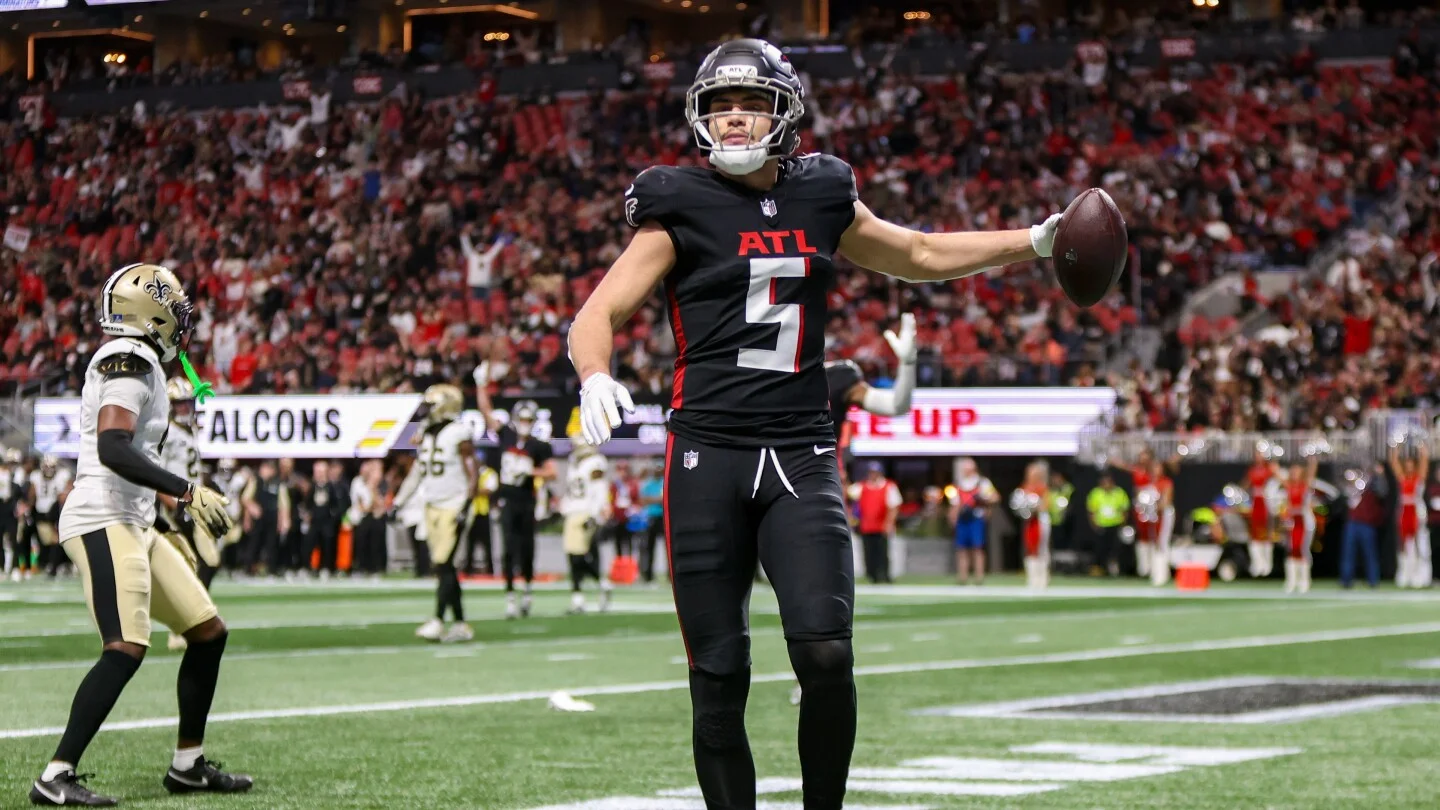 Panthers clinch NFC South playoff spot amid Falcons' victory