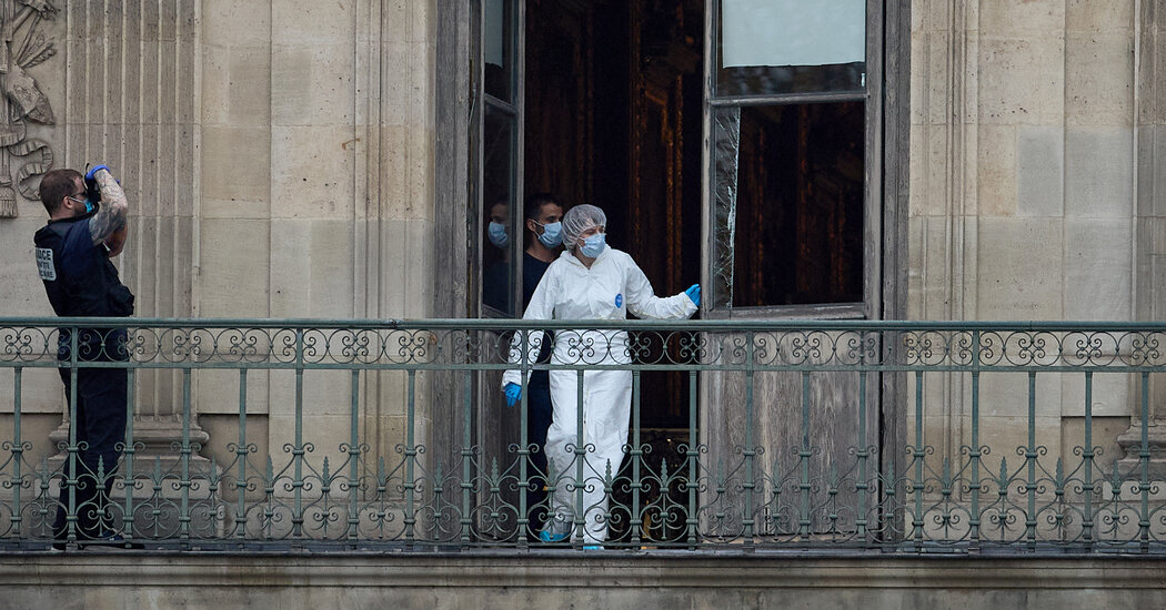 Featured image for Louvre Heist: A New Chapter in Museum Robbery History