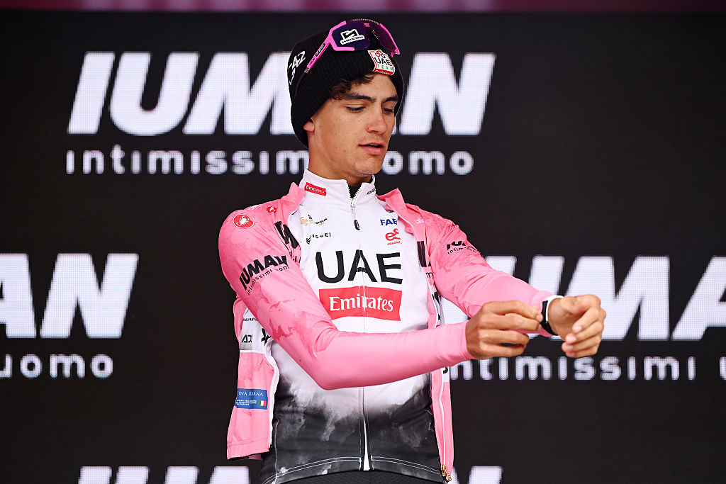Featured image for Del Toro Wins Stage 17 and Extends Giro d'Italia Lead