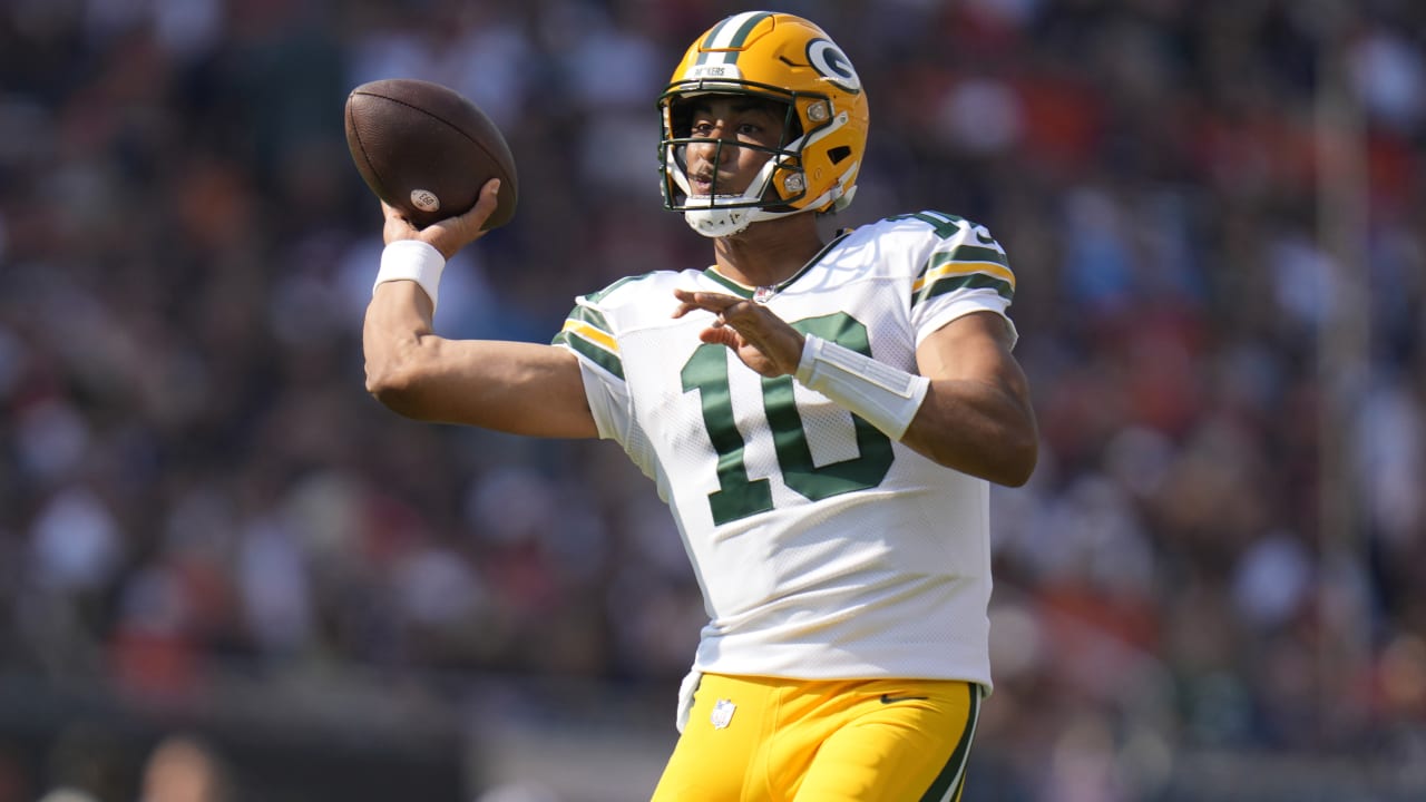 "Fantasy Football 2023: Sleepers, Injuries, Busts, Start 'Em/Sit 'Em, and Waiver Wire Watchlist for Week 2"