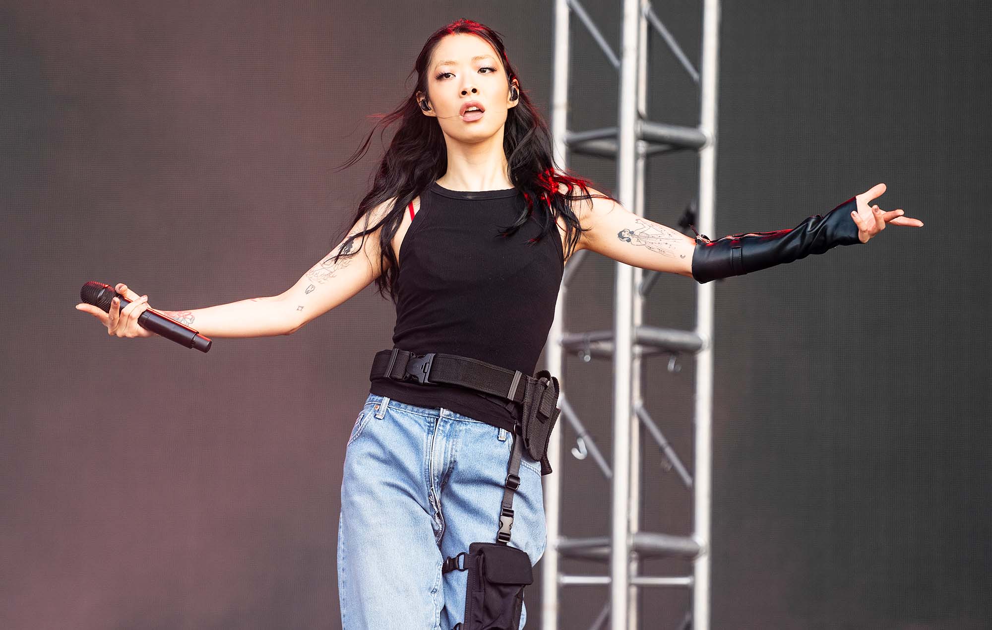 Featured image for Rina Sawayama Confronts Matty Healy at Glastonbury Performance