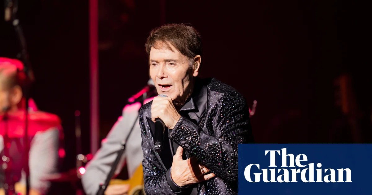 Featured image for Cliff Richard Opens Up About Year-Long Prostate Cancer Treatment