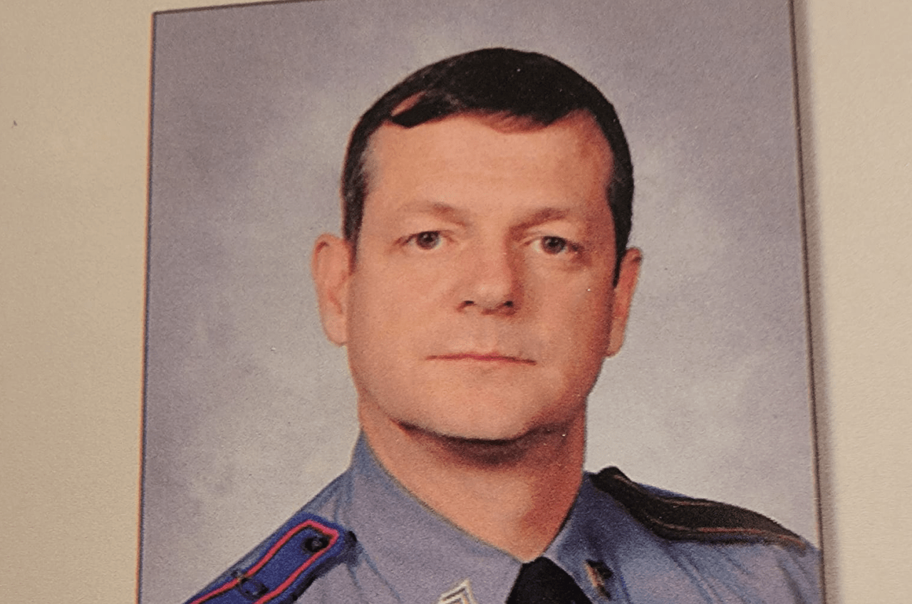 Featured image for Tragic Loss: Retired MHP Trooper Fatally Injured at Crash Scene