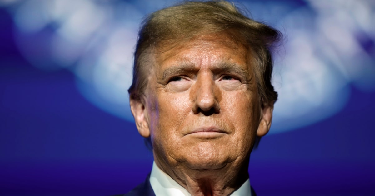 "Trump Seeks Dismissal of Mar-a-Lago Classified Documents Case Over Presidential Immunity"