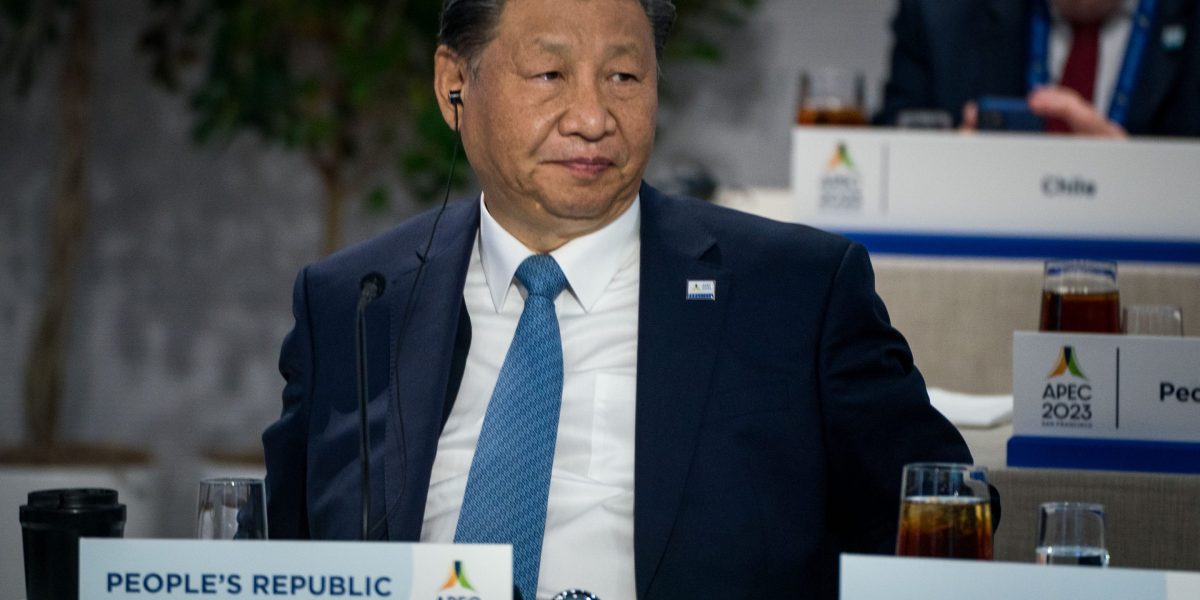 Featured image for "China's Foreign Direct Investment Hits 30-Year Low in 2023"