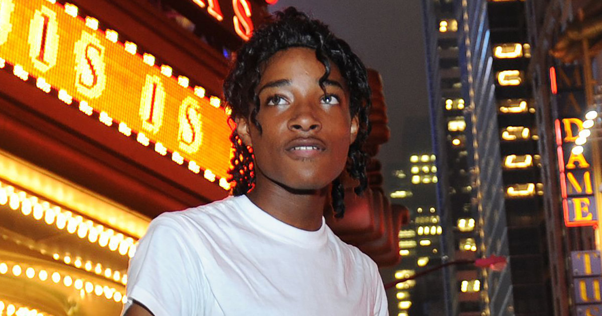 Controversy Surrounding Marine's Chokehold on Jordan Neely on NYC Subway