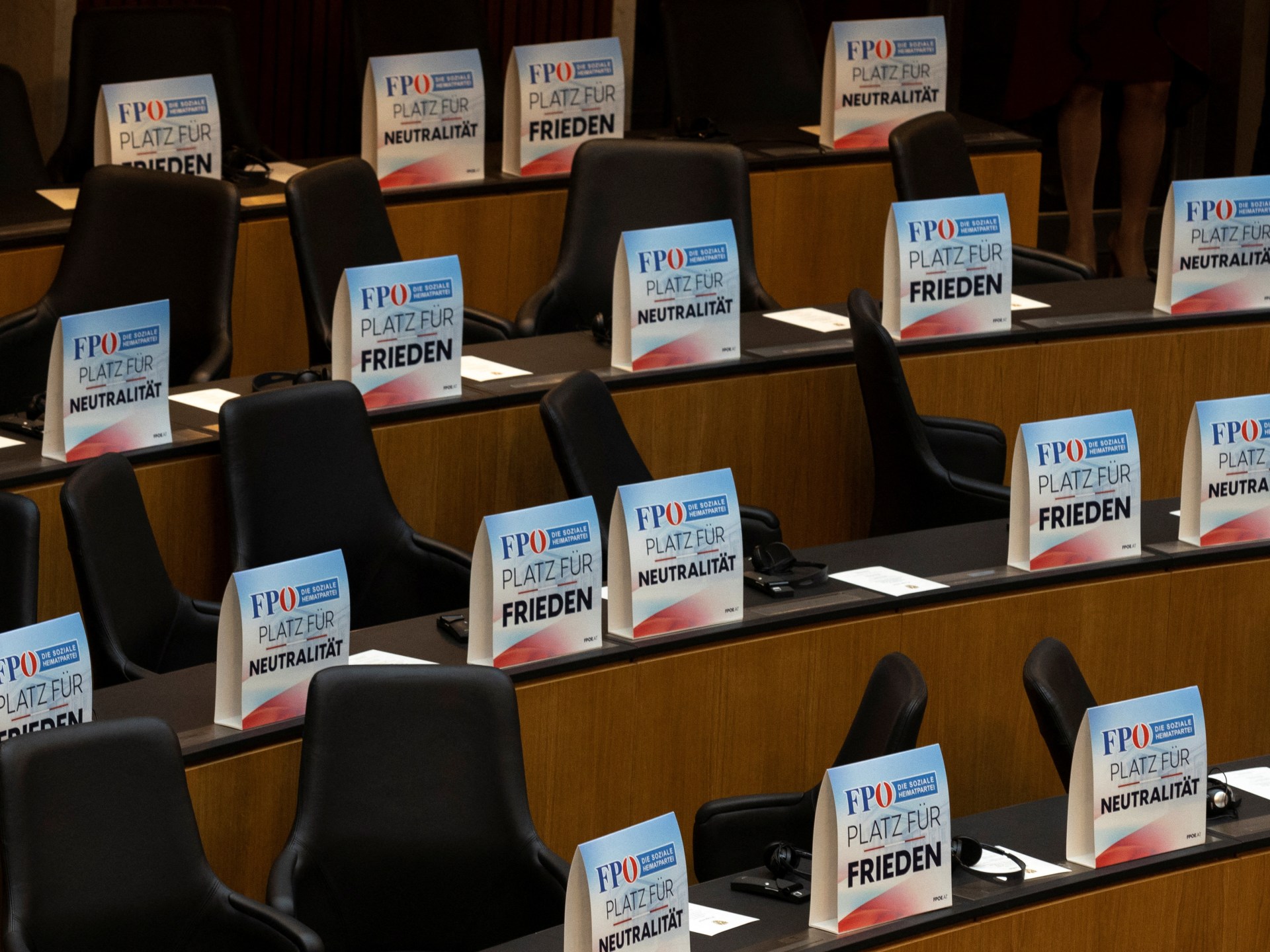Far-right Austrian lawmakers boycott Zelenskyy's speech.