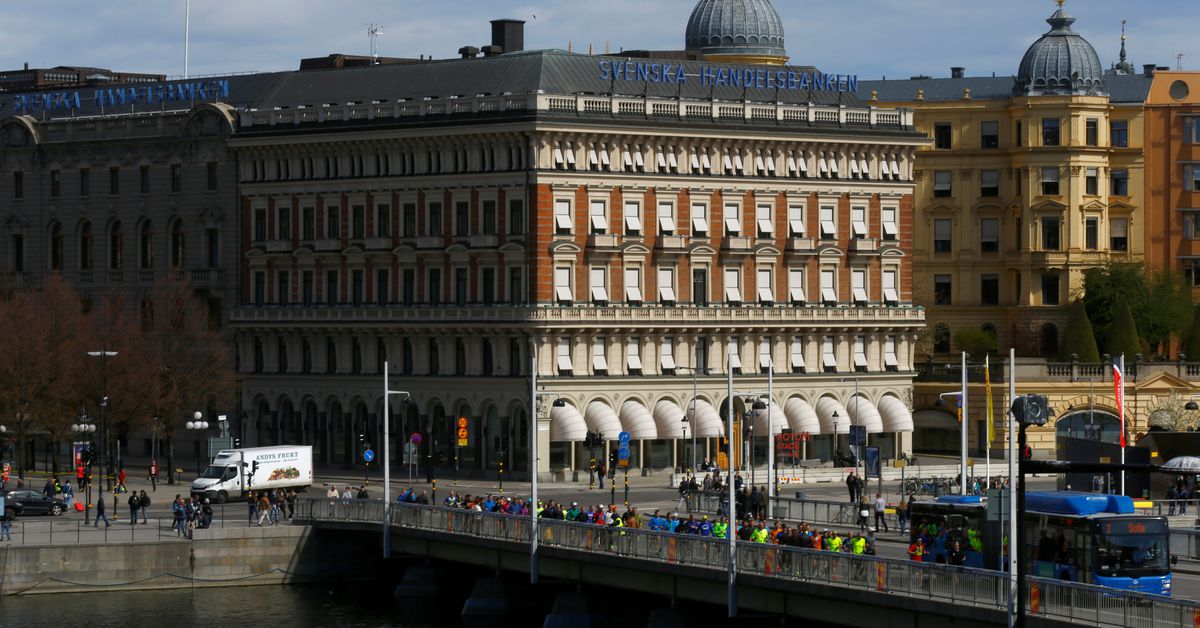 Short sellers profit from bearish bets on European banks
