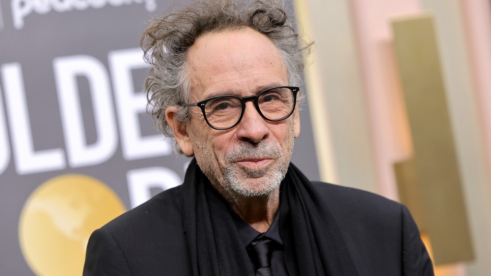 "Tim Burton and Gillian Flynn Team Up for Attack of the Fifty Foot Woman Remake"