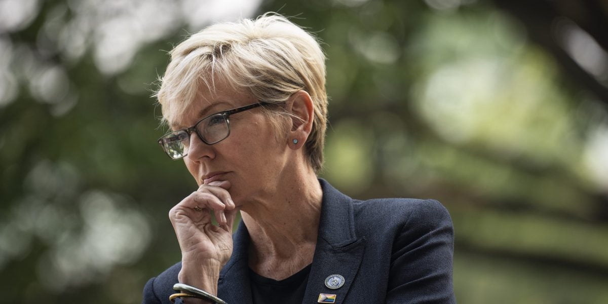 Featured image for GOP demands investigation into Energy Secretary's stock ownership and disclosure.