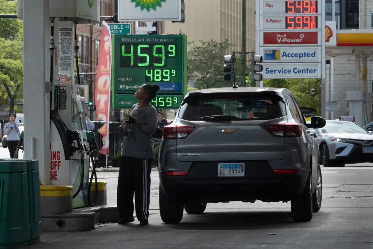 Memorial Day Weekend Sees Mixed Trends in Gas Prices Across the U.S.