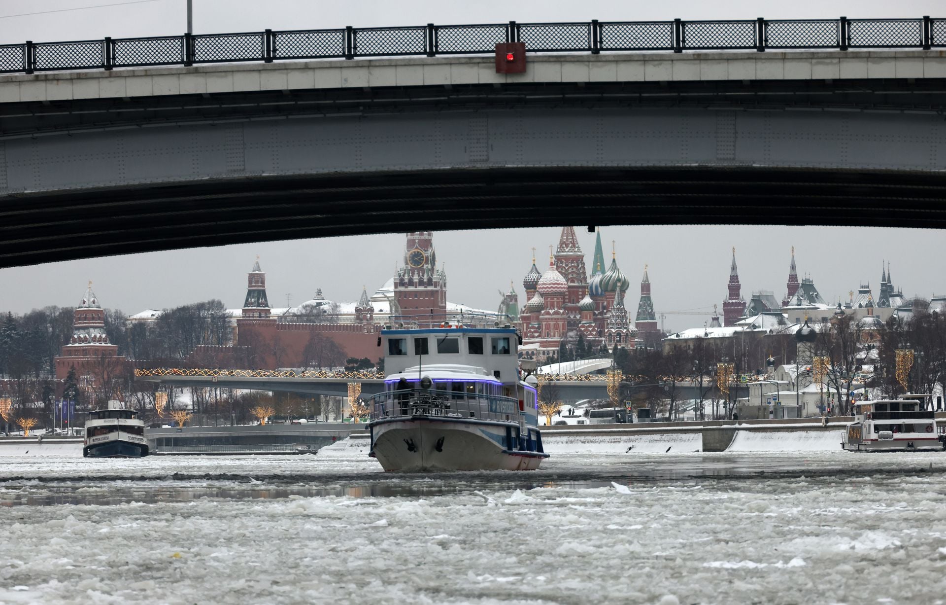 Featured image for Ukraine escalates drone attacks on Moscow, Russia reports record drone interceptions