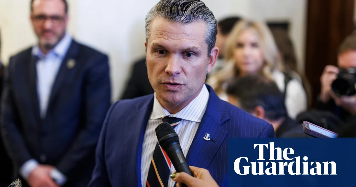 Controversial Pentagon Pick: Pete Hegseth's Anti-Muslim Rhetoric and Qualifications