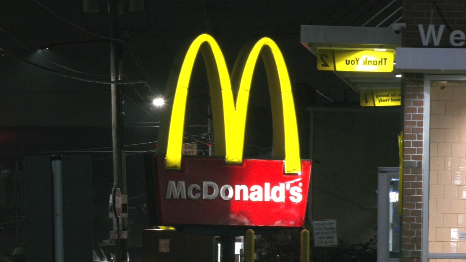 Featured image for "Philadelphia McDonald's Robbed of $2,000 by Armed Suspects in Tacony"