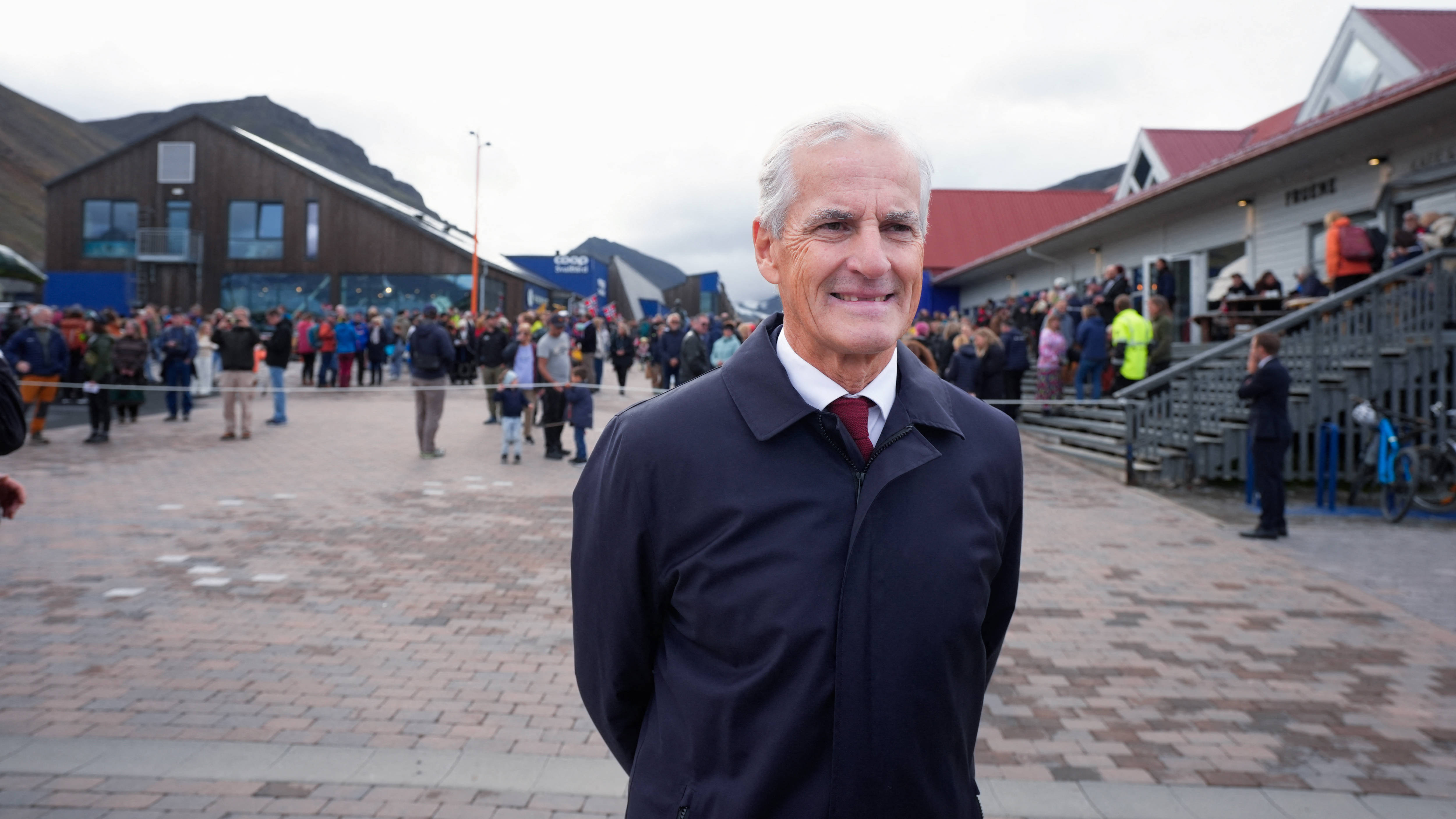 Featured image for Norwegian Wealth Fund's Caterpillar Exit Sparks U.S.-Norway Tensions