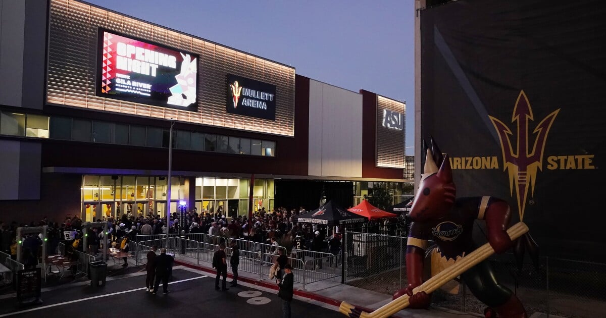 Featured image for Arizona Coyotes Relocate to Utah, Tucson Roadrunners Move to Tempe