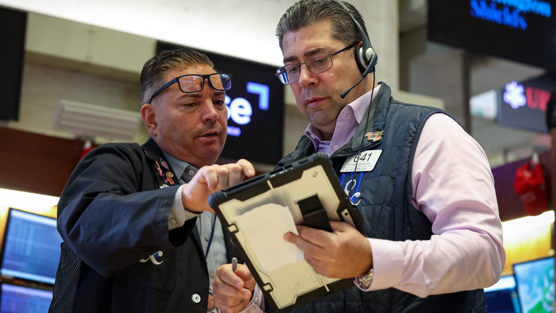 Featured image for Stock Futures Rise as Trump Assures China Trade Tensions Will Resolve