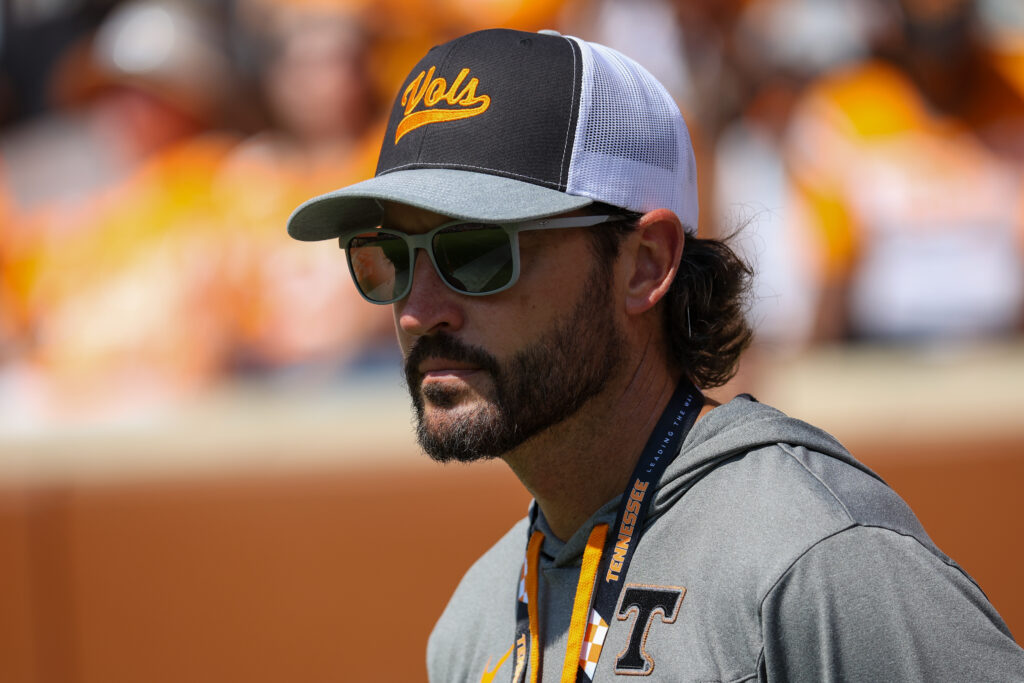 Featured image for Giants Near Hiring Tennessee Coach Tony Vitello as New Manager