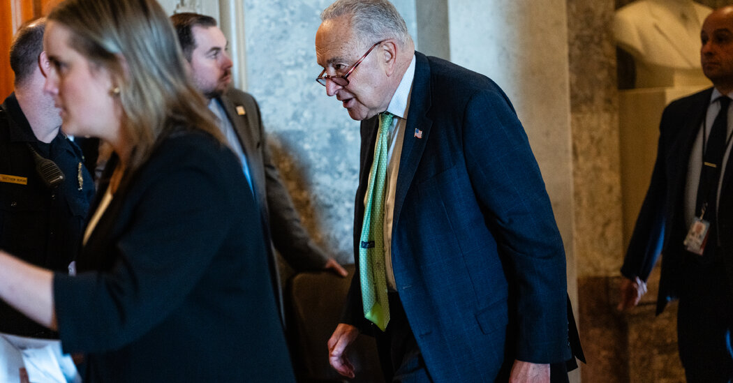 Featured image for White House Delays Iran Strike Briefings, Drawing Senate Criticism