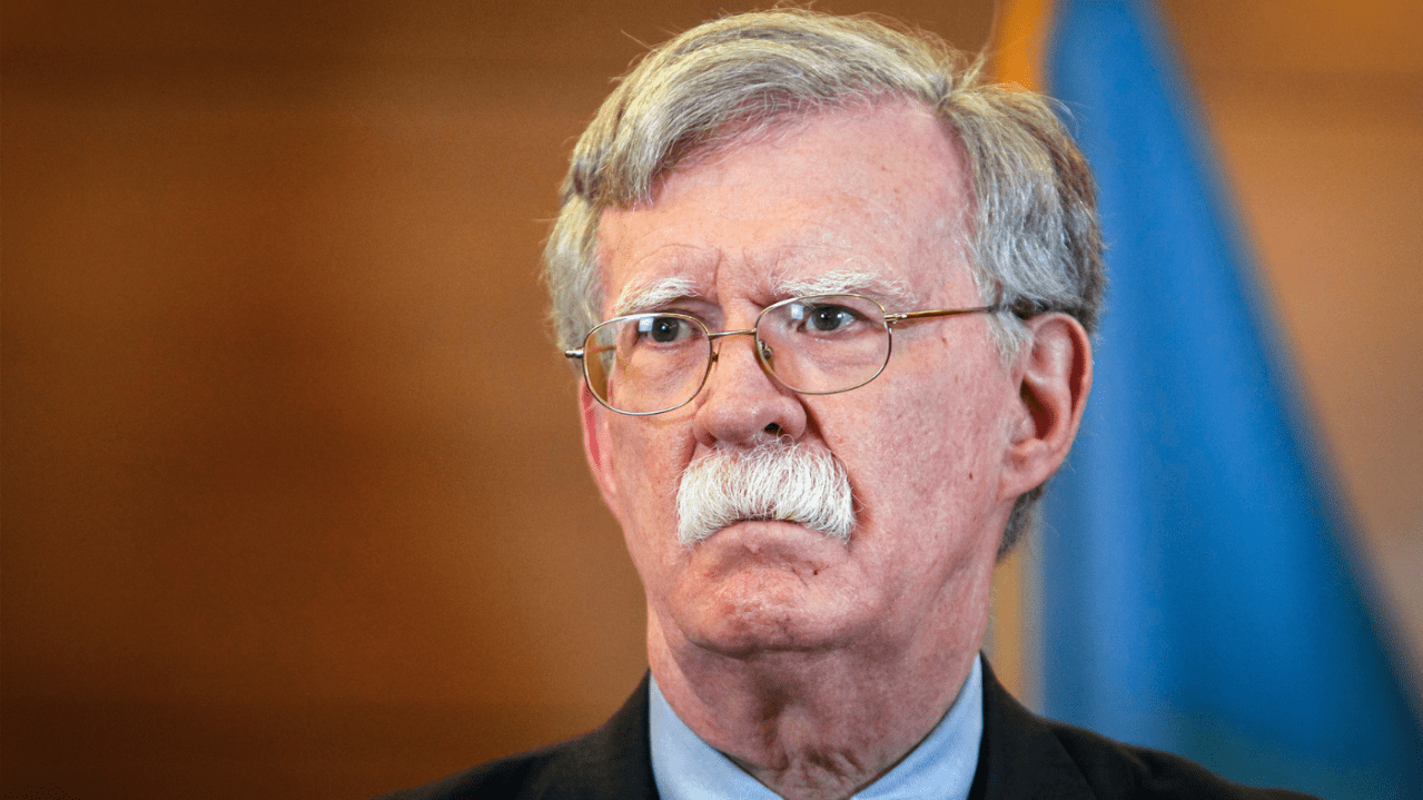 Featured image for Justice Alito Faces Scrutiny Over Controversial Flag Display