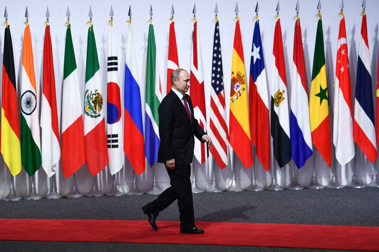 Putin's Power and Control Undermined by Wagner Mutiny