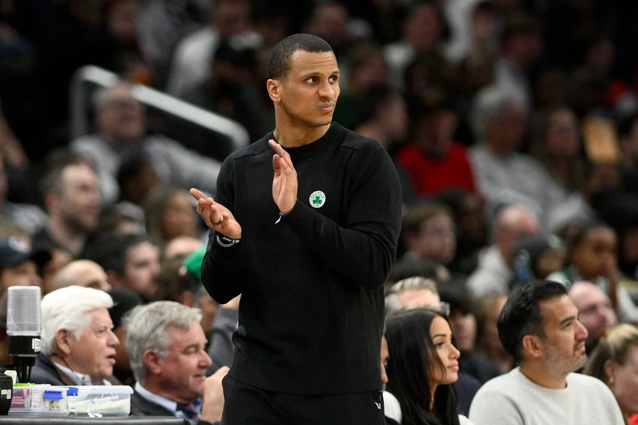 Mazzulla's coaching leads Celtics to critical Game 4 win over Hawks.