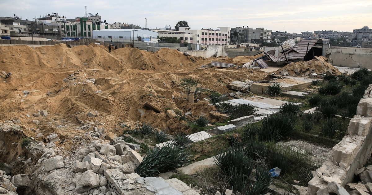 "Israeli Forces Search Gaza Cemetery for Hostages' Bodies"