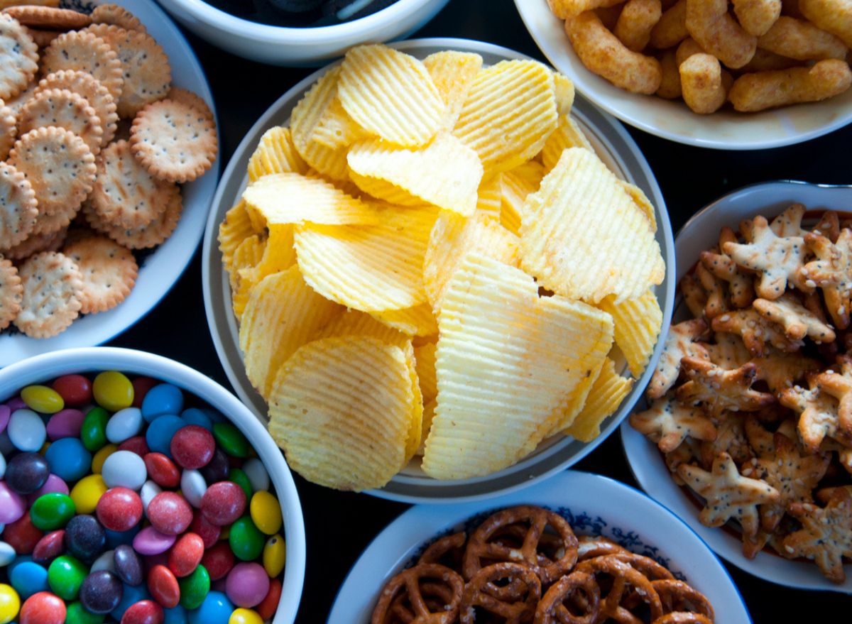 "Snack Smart: Balancing Gut Health and Weight Loss with Dietitian-Approved Recipes"