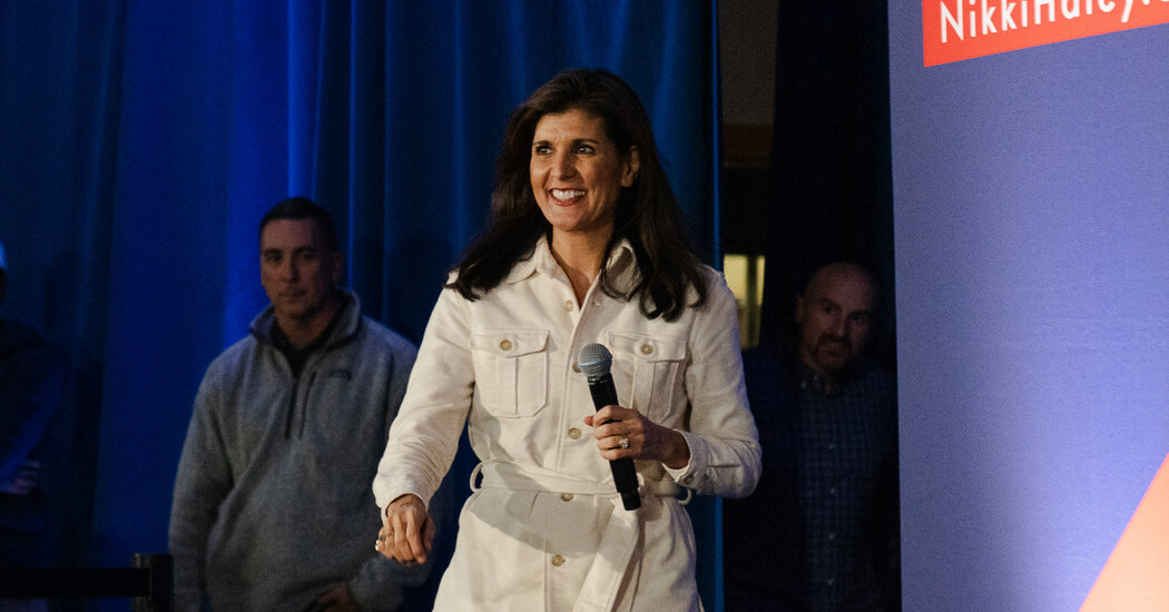 "Nikki Haley's Battle for Independent Voters in New Hampshire"