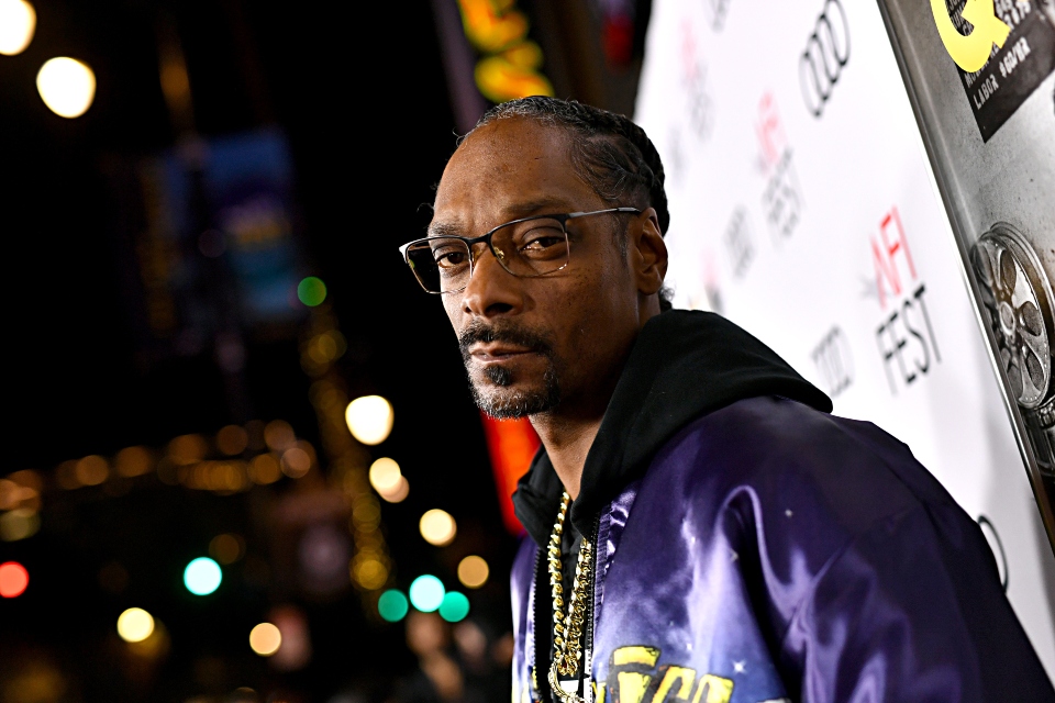 Celebrities Rally Behind Elderly Woman in Family Property Legal Battle