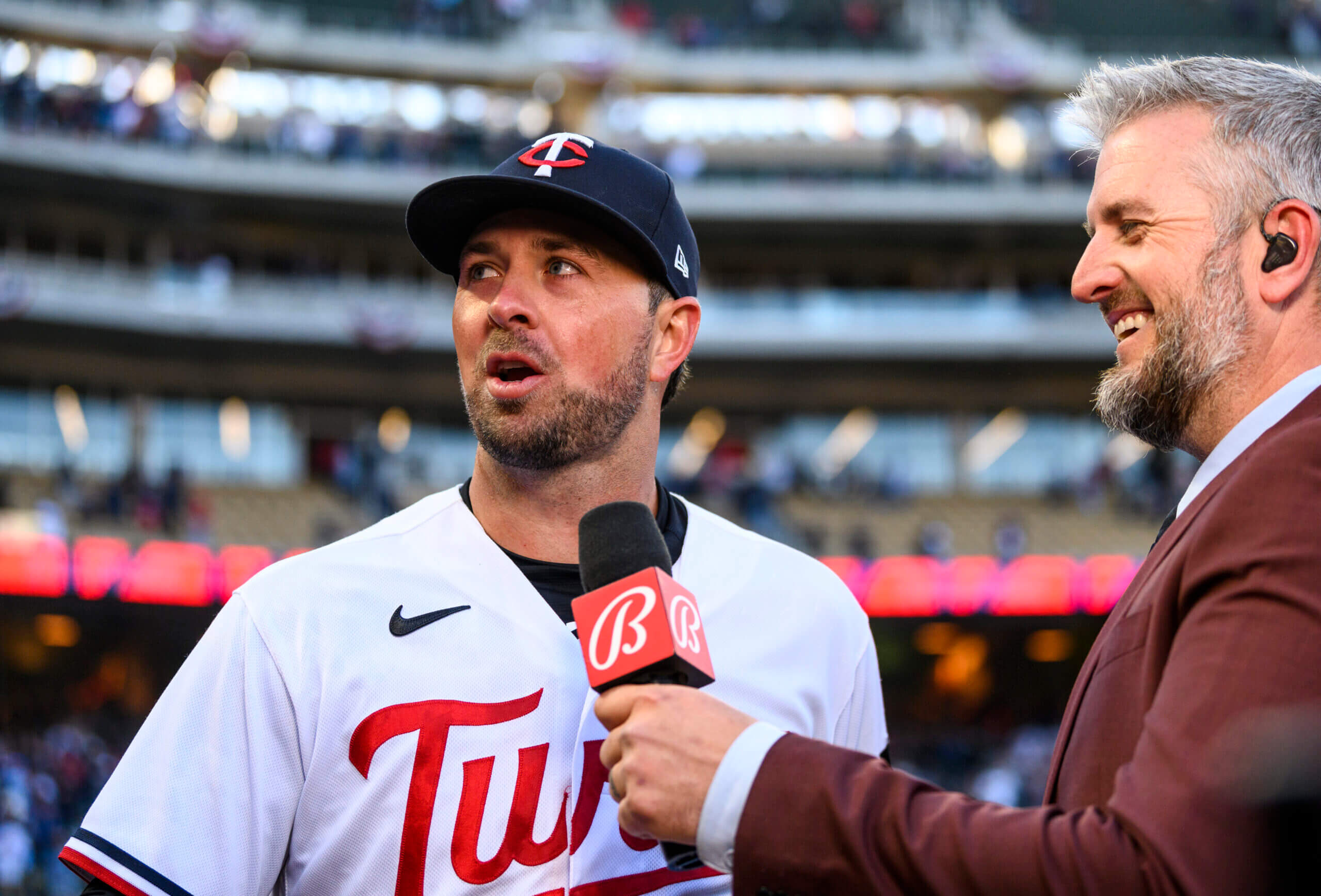 Featured image for MLB Teams Secure Short-Term TV Deals for 2024 Season