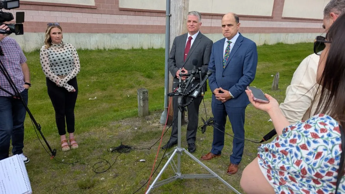 Featured image for Market Basket Executives Speak Out Amid Leadership Shakeup