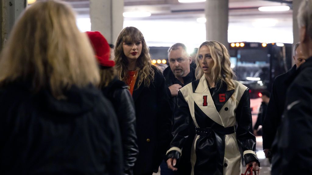 "Taylor Swift and Brittany Mahomes: Best Friendship Moments in Photos at Conference Championships"
