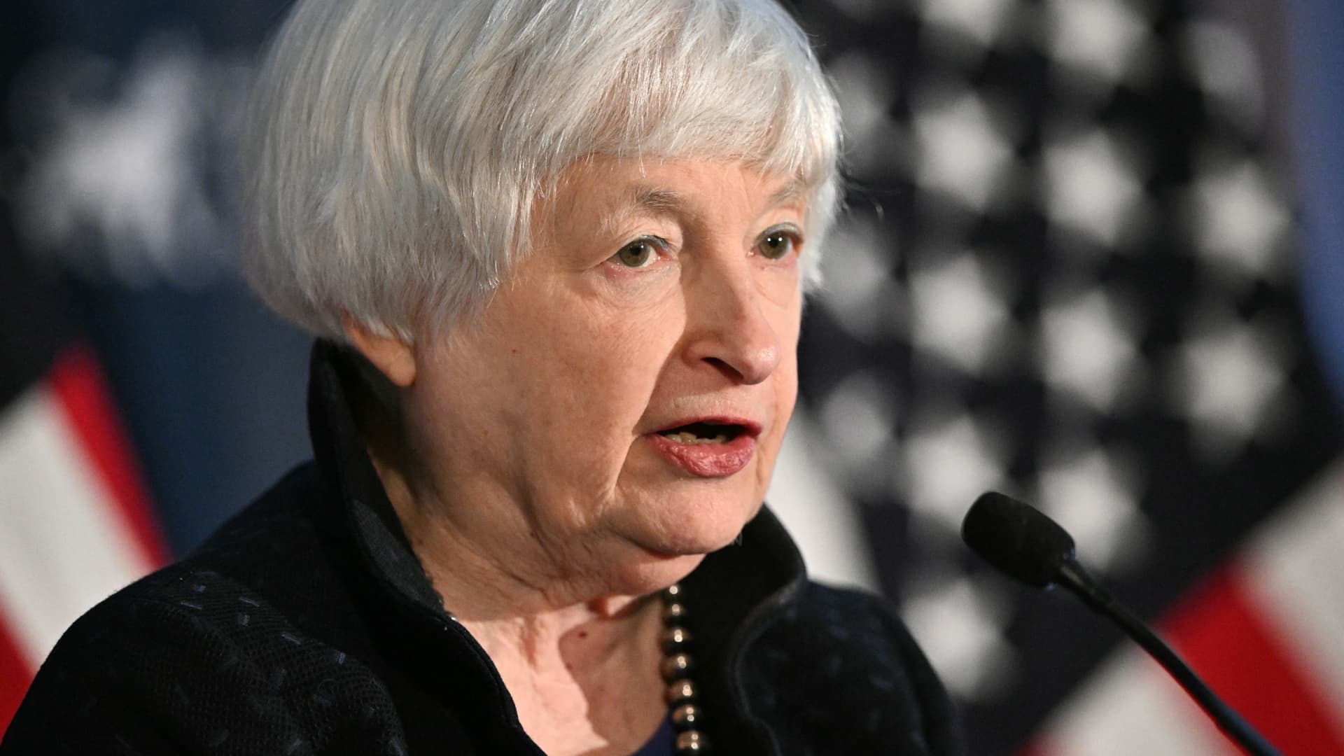 "Yellen Highlights Strong US GDP and Economic Resilience"