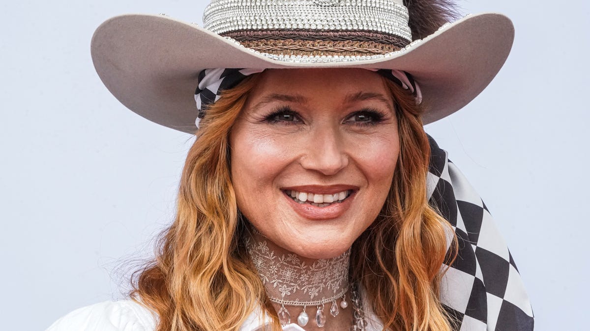 Emotional Anthem and Annoying Streaming at Indy 500