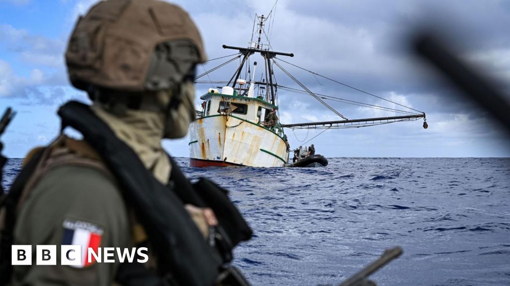 Featured image for French Navy Seizes 10 Tonnes of Cocaine Off West Africa