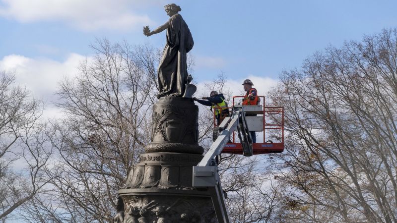 Featured image for Federal Judge Allows Removal of Confederate Statue in Arlington Cemetery