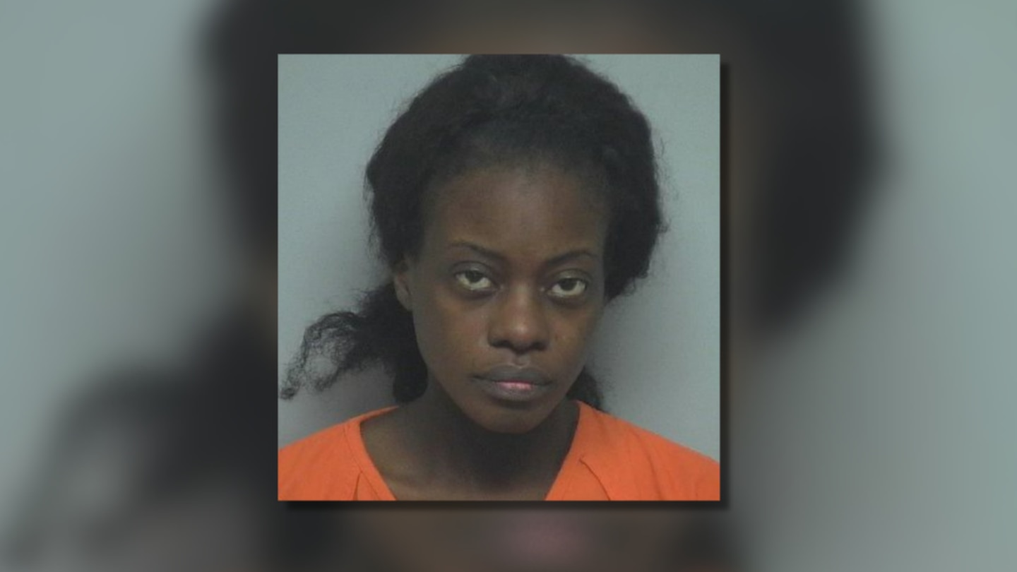 Mother attempts to drown two young daughters in tragic incident.