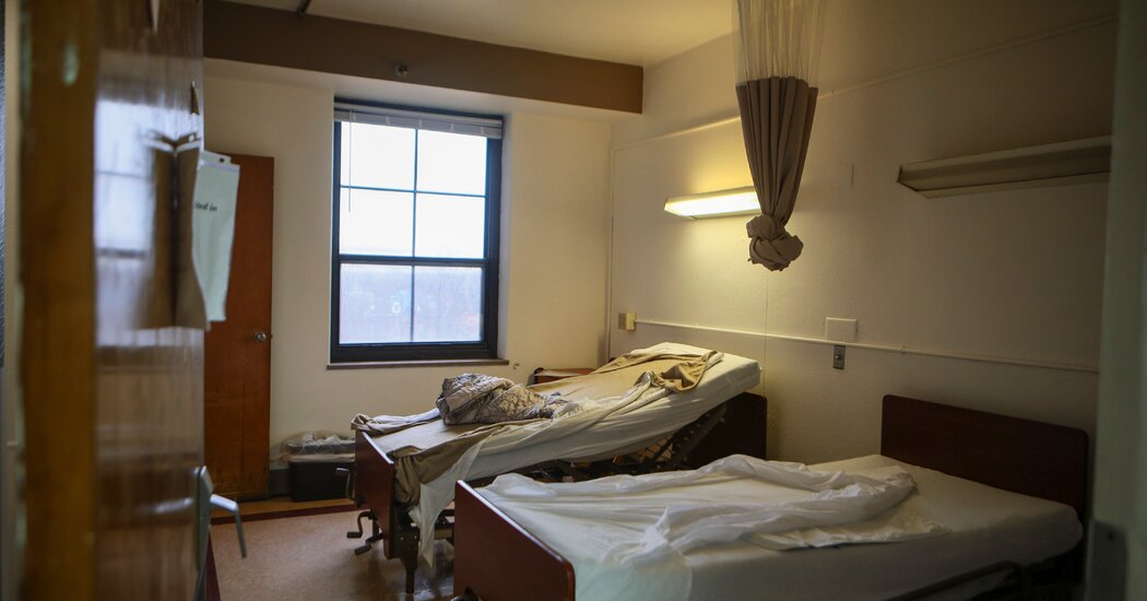 "Mass Closure of St. Louis Nursing Home Leaves 170 Residents Homeless"