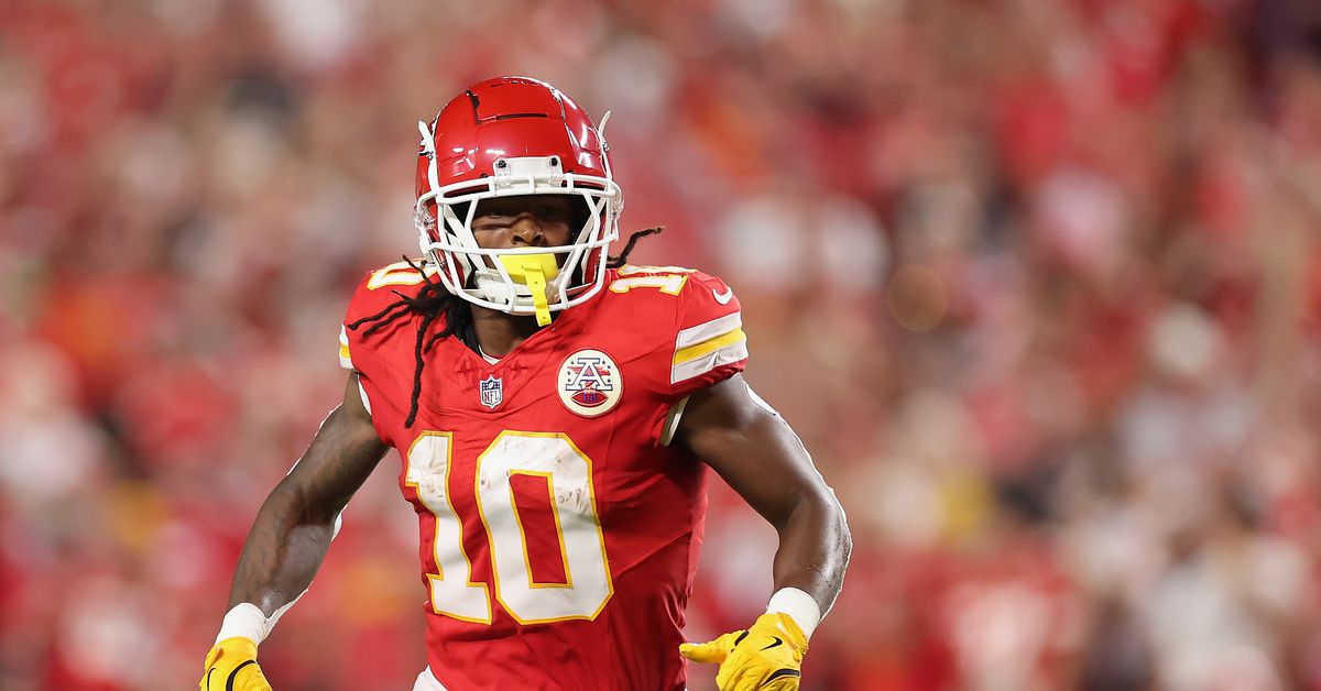 Featured image for Chiefs' Pacheco and Omenihu Set to Return, Boosting Mahomes' Offense