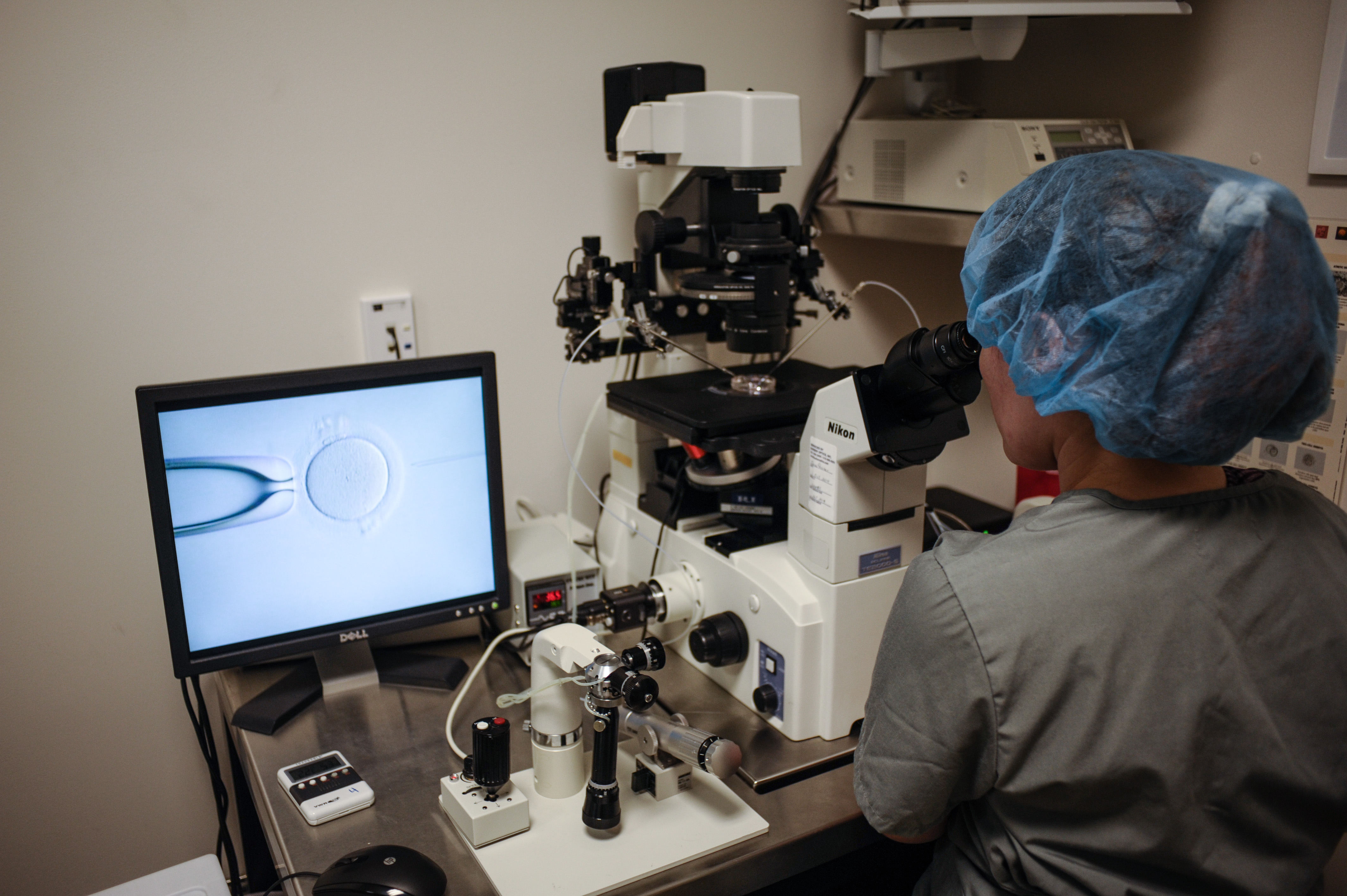 "Debate Over Embryo Rights: GOP's Response to Alabama's IVF Ruling"