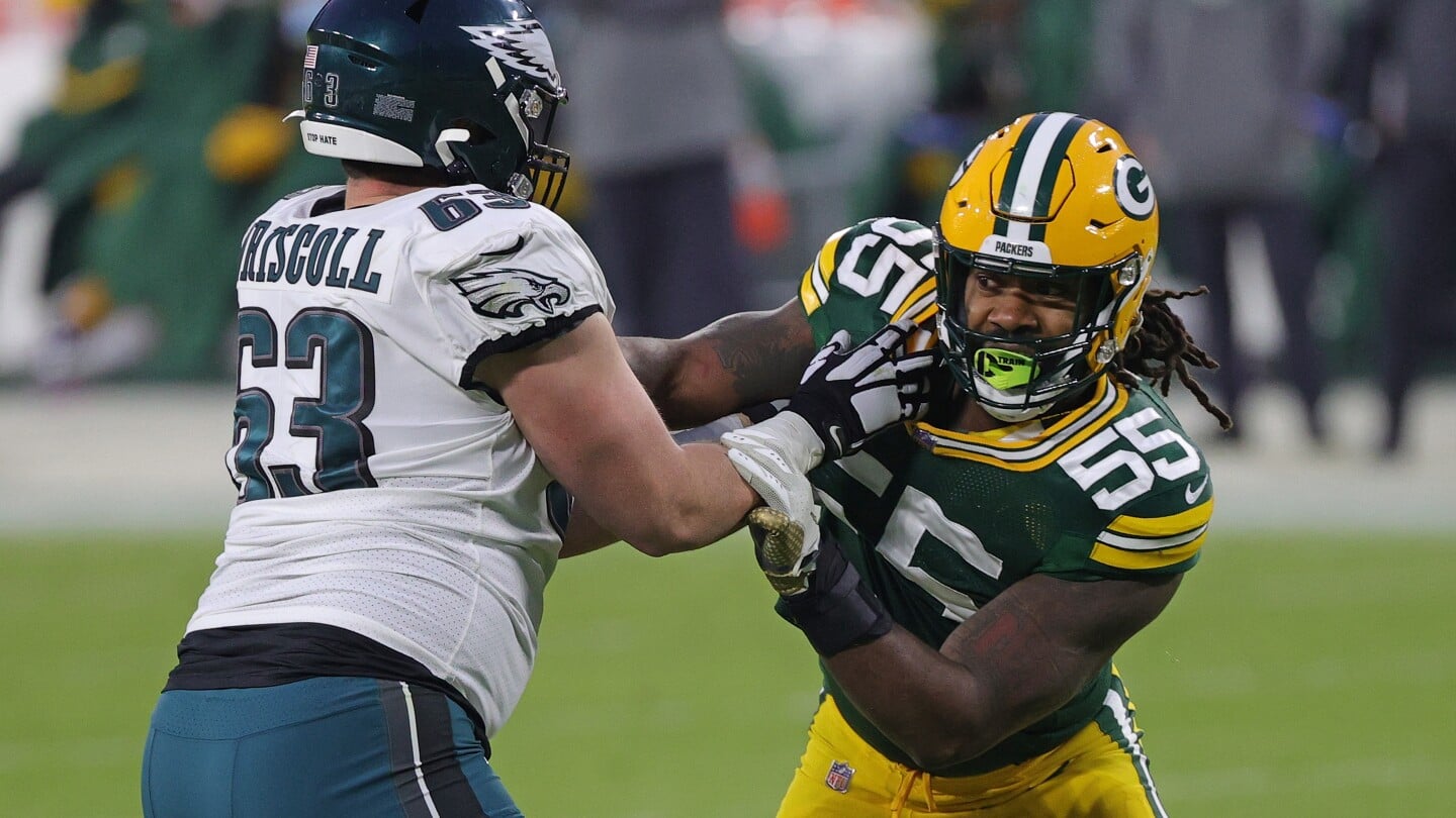 Featured image for Eagles Sign Veteran Edge Za’Darius Smith to Boost Pass Rush