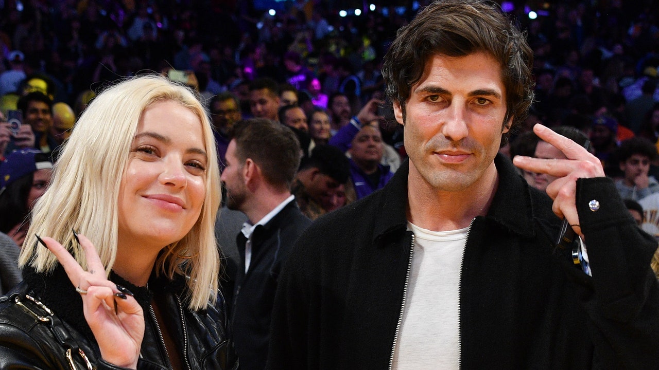 Featured image for Ashley Benson's Whirlwind Romance Ends in Engagement to Oil Heir Brandon Davis